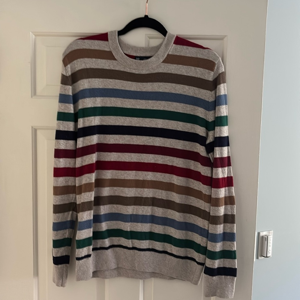Striped GAP sweater women’s small rainbow